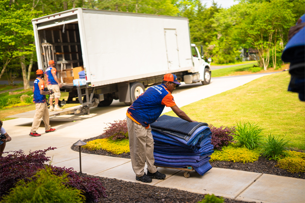 Sandy Springs, GA White Glove Movers in Luxury Moving Job